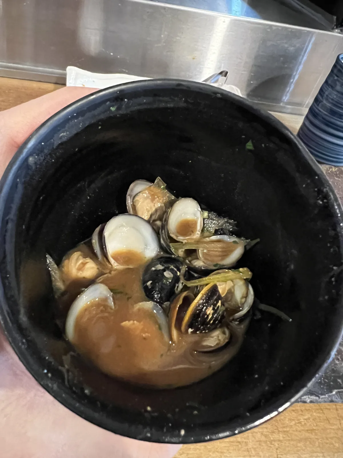 look at how much clams they gave in the asari soup